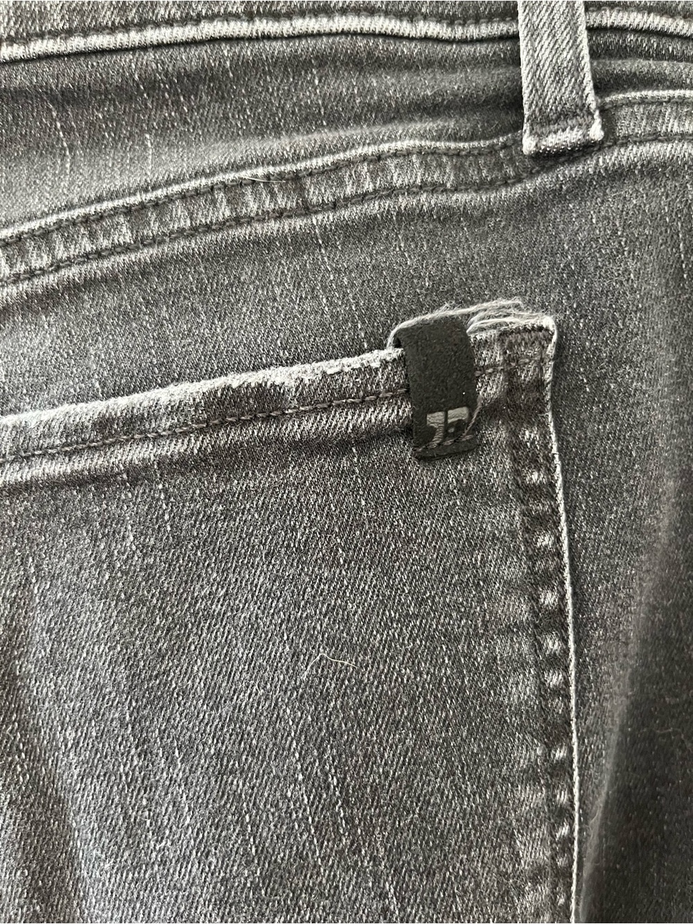 Joe’s Maternity Jeans | The Icon | Midrise Cropped Bootcut | Black Size 30 - Picture 8 of 10